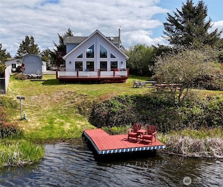 195 N Razor Clam Dr SW, Ocean Shores, WA 98569