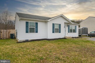 73 Eisenhower Cir, Bunker Hill, WV 25413