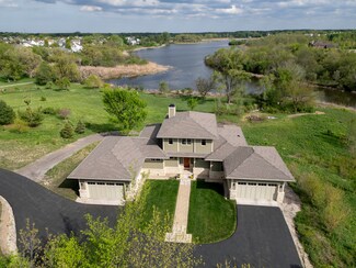 25381 Timothy Trail, Wauconda, IL 60084