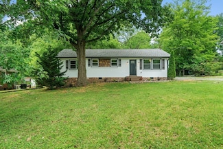 114 River Rd, Hendersonville, TN 37075