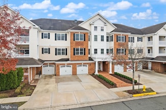 15251 Royal Crest Dr Unit 103, Haymarket, VA 20169