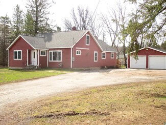202 Pioneer Dr, Wrenshall, MN 55797