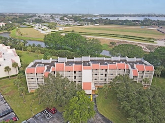 2500 Presidential Way Unit 302, West Palm Beach, FL 33401