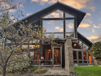 9333 Sunset Dr, Baileys Harbor, WI 54202