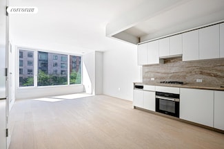 450 Washington St Unit 202, New York, NY 10013