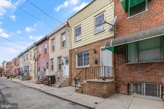 713 Pierce St, Philadelphia, PA 19148
