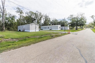 30500 Lee Dr, Walker, LA 70785