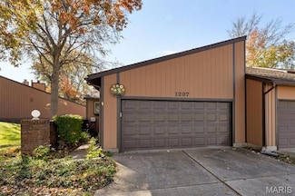 1207 Nancy Dr, O Fallon, IL 62269