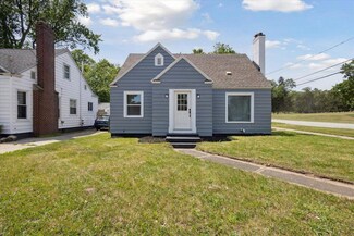 1557 Garfield Ave NW, Grand Rapids, MI 49504
