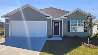 727 New Haven Ln SW, Supply, NC 28462