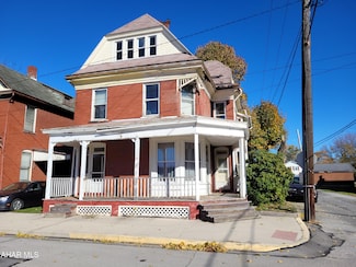 106 W 13th St, Tyrone, PA 16686