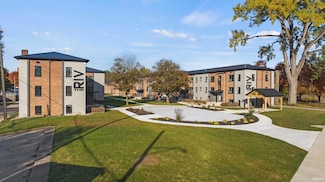 1823 Griswold Dr Unit B12, Fort Wayne, IN 46805