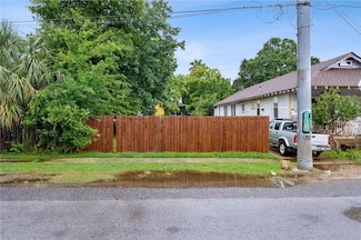 412 S Bernadotte St, New Orleans, LA 70119