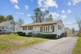 142 Summit Park Ave, Portland, ME 04103