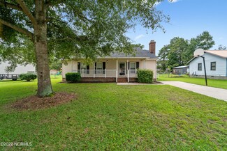 206 Lorraine Ct, Jacksonville, NC 28540