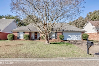 305 Hemlock Dr, Flowood, MS 39232