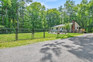 180 Slab Bridge Rd, Assonet, MA 02702