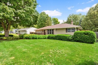 1426 Primrose Curve, Saint Paul, MN 55113