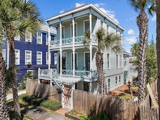 1014 20th St, Galveston, TX 77550