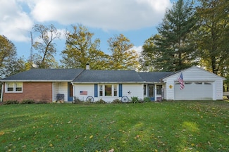 175 Maple Ln, Ontario, OH 44906