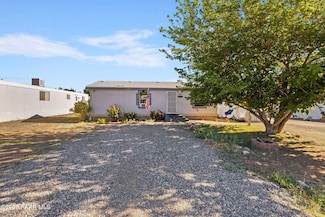 17068 E Lakeview Dr, Mayer, AZ 86333