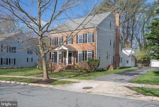 17818 Auburn Village Dr, Sandy Spring, MD 20860