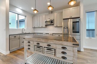 3260 Broadway, San Diego, CA 92102