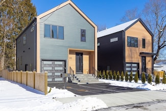 111 Albemarle Rd, Waltham, MA 02452