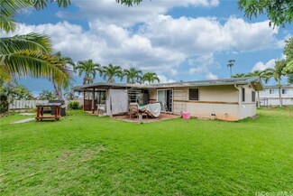 2227 Apoepoe St, Pearl City, HI 96782