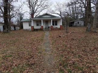 1511 Taylor Place Rd, Jamestown, TN 38556