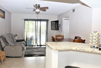 1564 SE Royal Green Cir Unit 204, Port Saint Lucie, FL 34952