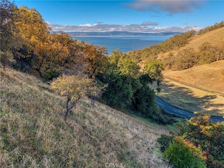 7431 Bruner Dr, Lucerne, CA 95458