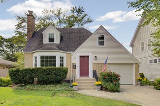102 N Knight Ave, Park Ridge, IL 60068