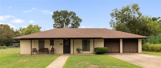 401 N San Marcos St, Hearne, TX 77859