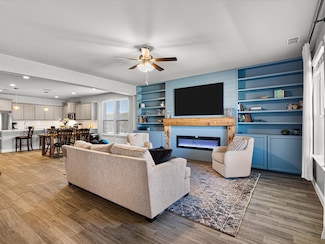 308 Hogan Dr, Denton, TX 76210