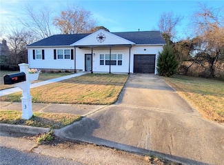 3 Minetti Ct, Hampton, VA 23666