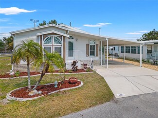690 N Green Cir, Venice, FL 34285