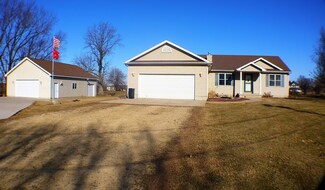 333 Old Mill Rd, Franklin Grove, IL 61031