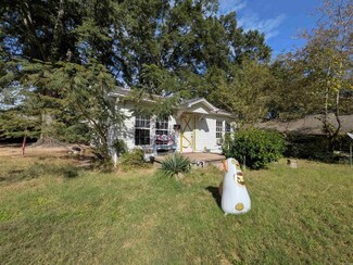 320 North St, Camden, AR 71701