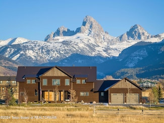 2888 Canyon Sunrise, Driggs, ID 83422