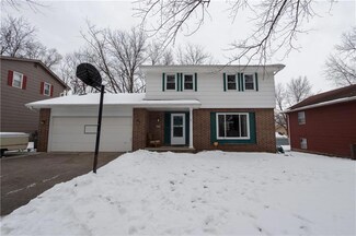 5201 Merced St, Des Moines, IA 50310