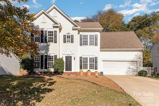 12538 Cardinal Woods Dr, Pineville, NC 28134