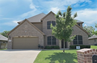 606 Brandt St, Grandview, TX 76050