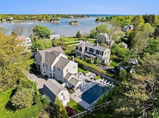 11 Beach St, Cohasset, MA 02025