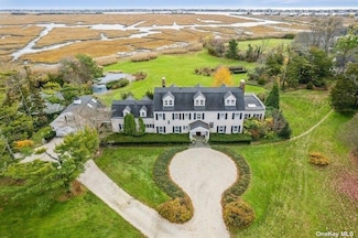 295 Breezyway, Lawrence, NY 11559