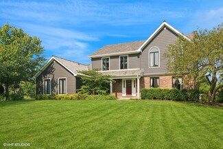 17 Greenbriar Ln, Hawthorn Woods, IL 60047