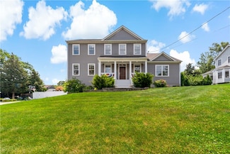 54 Michael Dr, Bristol, RI 02809