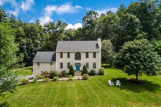 2 Chadsworth Ct, Merrimack, NH 03054