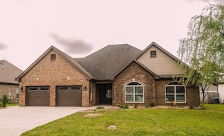 105 Aidan Ln, Muscle Shoals, AL 35661