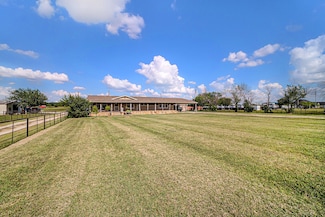 3709 Florance Rd, Ponder, TX 76259